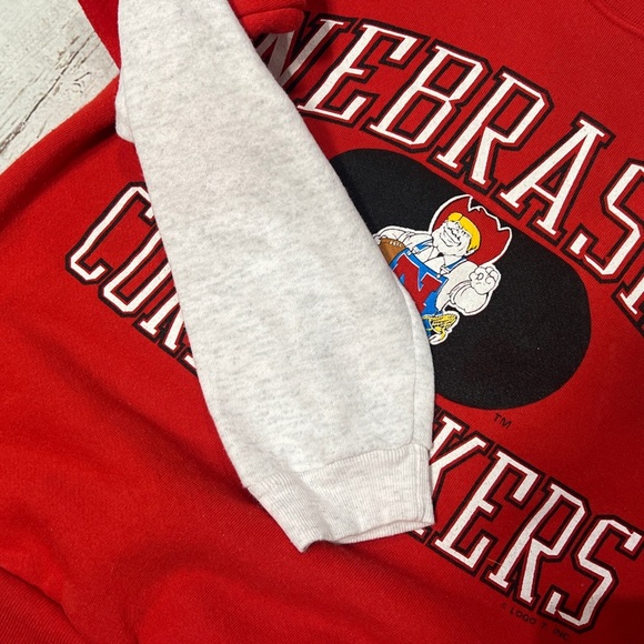Vintage 1980s Nebraska Cornhuskers Red Sweatshirt Football Basketball 80s - Picture 4 of 7